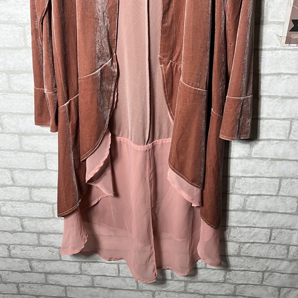 R. Vivimos  velvet open front ruffle cardigan - Picture 4 of 10